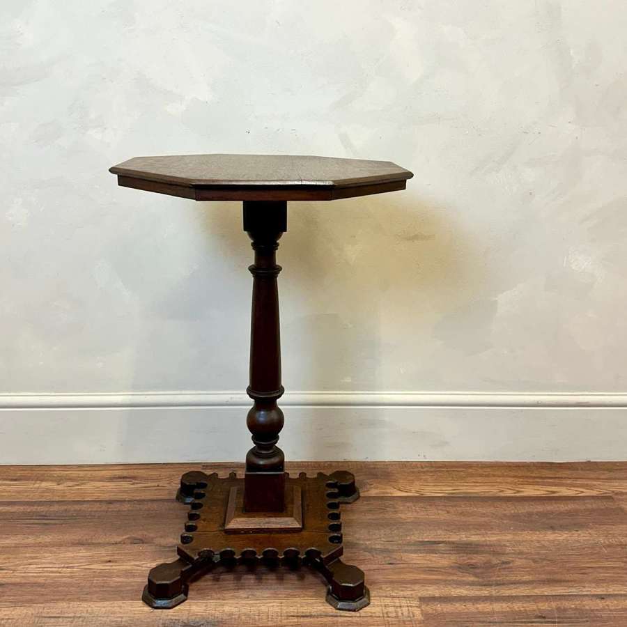Tiger Oak Arts and Crafts Side Table