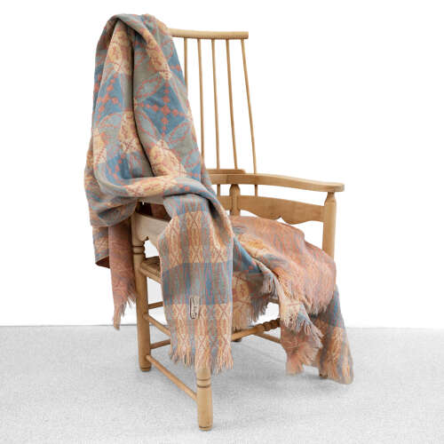 Large 1960's Gilmore's Village Weave West Country Blanket
